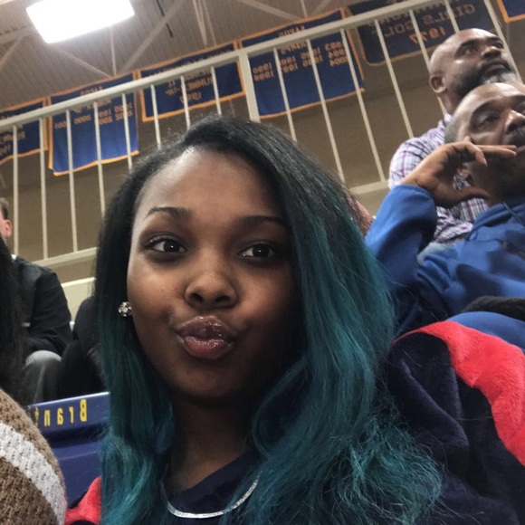 Meet your Posher, Dekysha - Picture 1 of 1